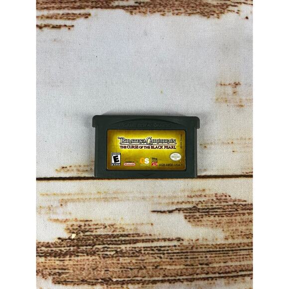Pirates of the Caribbean: The Curse of the Black Pearl Game Boy Advance Cleaned - Picture 1 of 2